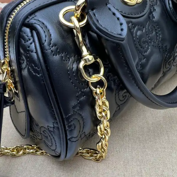 Frstbag ru GUCCI GG matelassé leather top handle bag