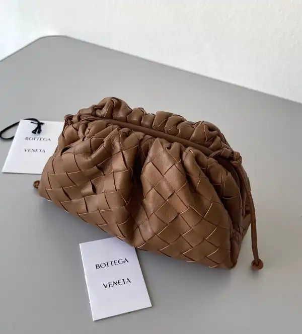 BOTTEGA VENETA MINI POUCH