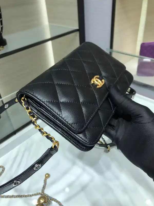 First bag ru CHANEL WALLET