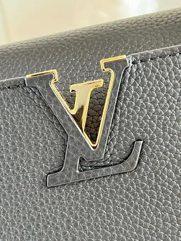 Best Price Cheap LOUIS VUITTON CAPUCINES BB