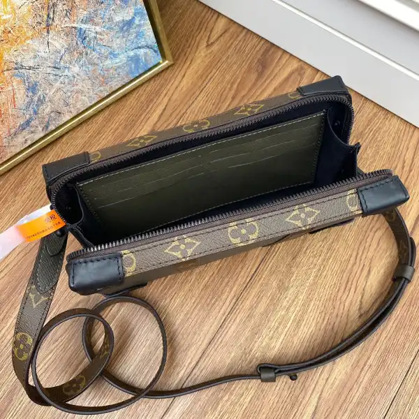 Frstbag ru LOUIS VUITTON SOFT TRUNK WALLET