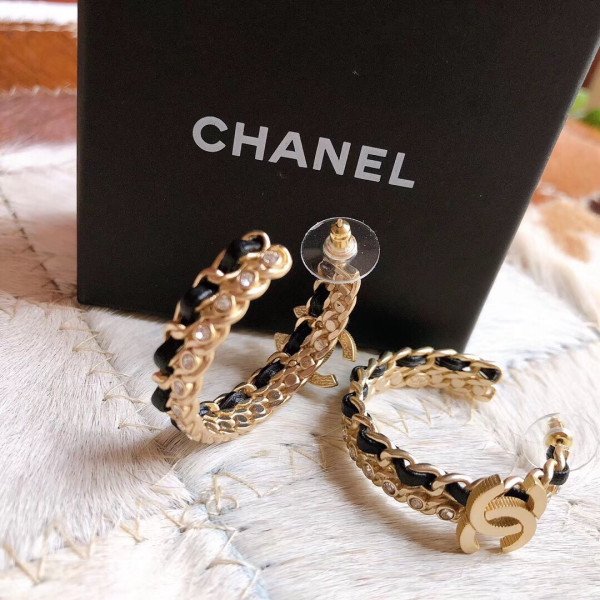 HOT SALE CL EARRING 2020