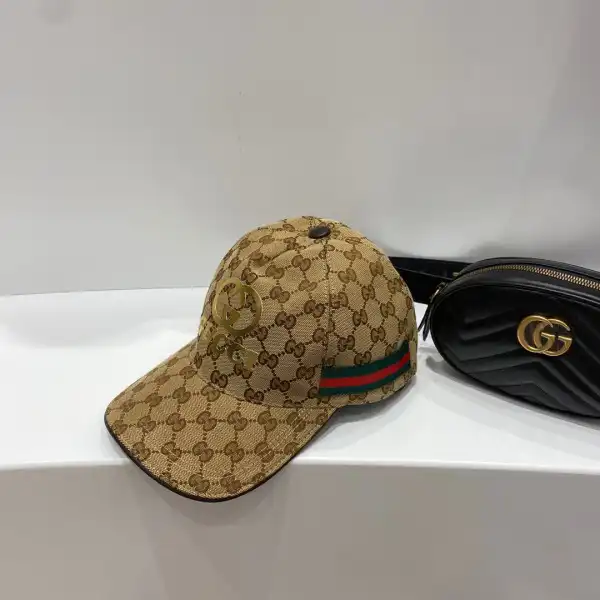 First bag ru GUCCI HAT