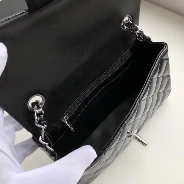 CHANEL FLAP BAG 20CM