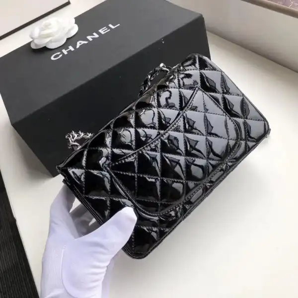 CHANEL FLAP BAG 20CM