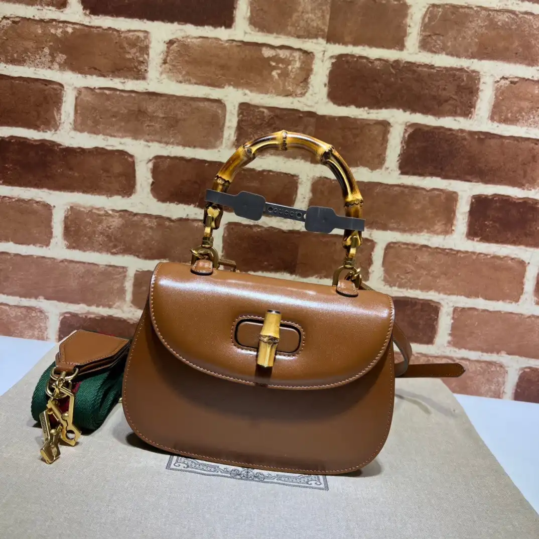 Firstbag Ru Gucci Small top handle bag with Bamboo