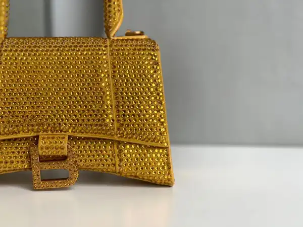 Frstbag ru BALENCIAGA HOURGLASS