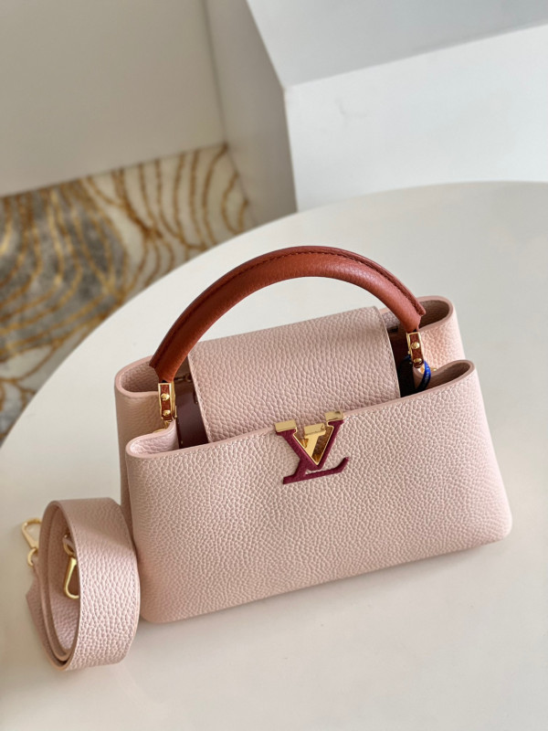 LOUIS VUITTON CAPUCINES BB