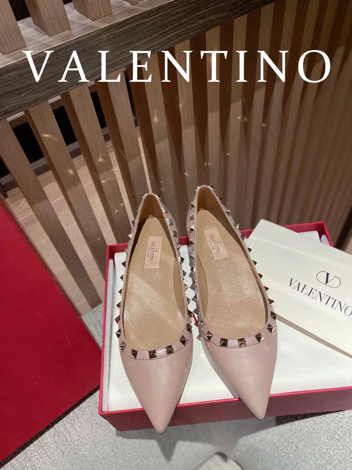 Frstbag ru VALENTINO ROCKSTUD FLAT