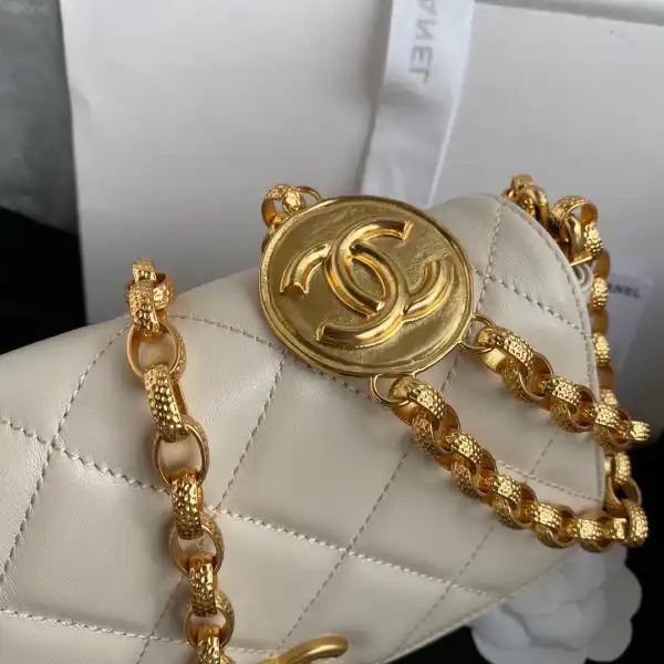 CHANEL SMALL FLAP BAG