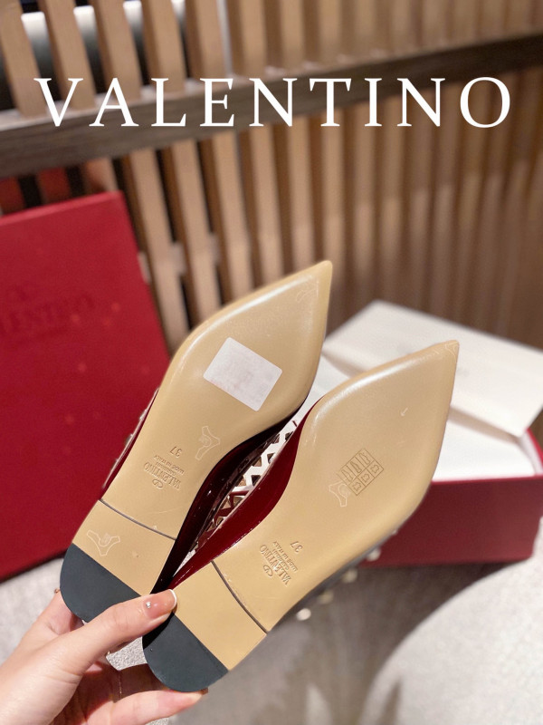 VALENTINO ROCKSTUD FLAT