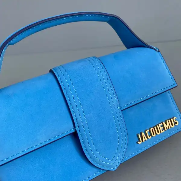 JACQUEMUS Le Bambino