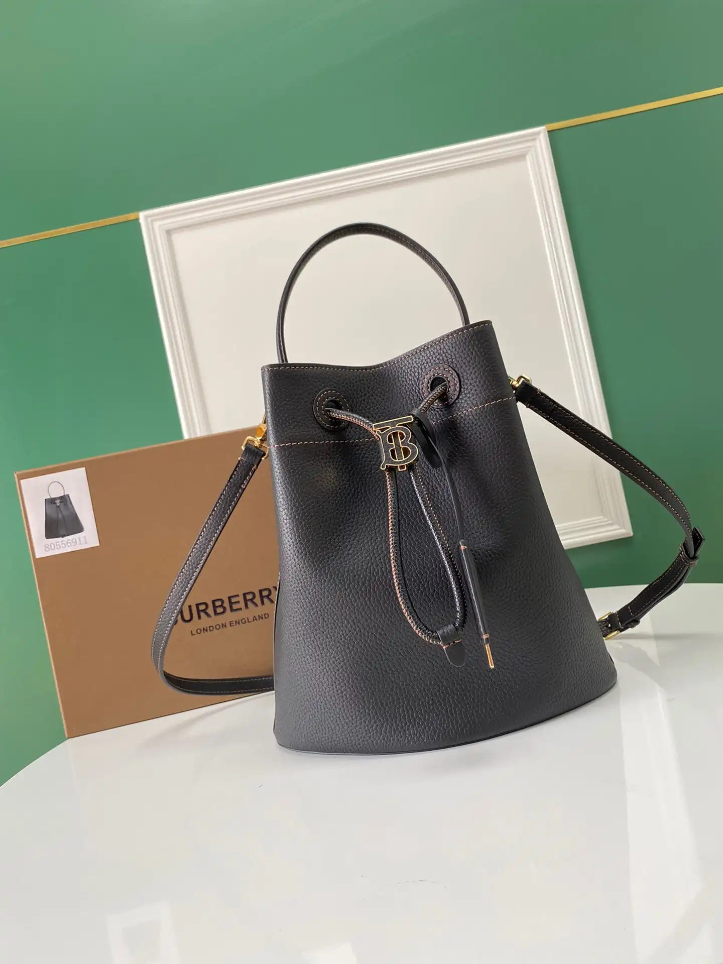 TO BURBERRY Small TB Bucket Bag