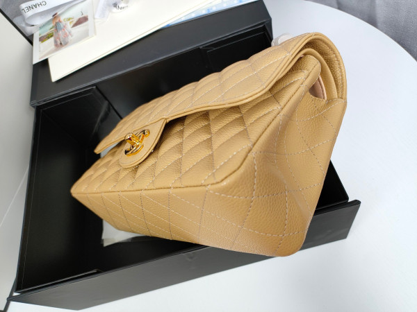 CL CLASSIC HANDBAG