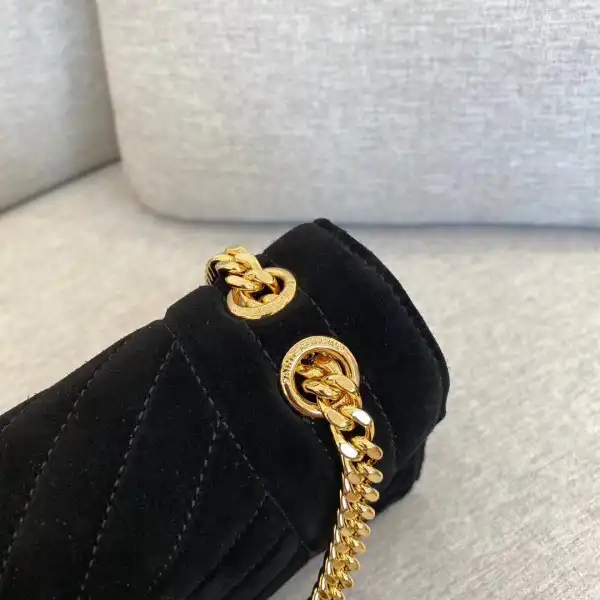 First bag ru YSL ENVELOPE MEDIUM BAG