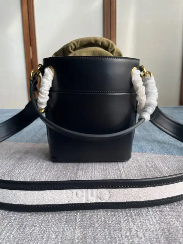 Bagsoffer CHLOÉ ROY BUCKET BAG