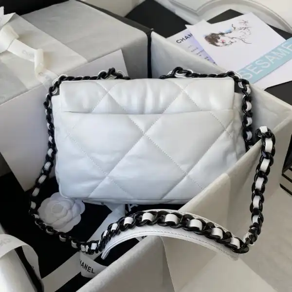 First bag ru CHANEL 19 FLAP BAG 26cm 30cm