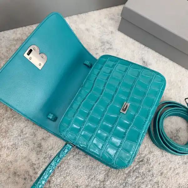 First bag ru BALENCIAGA WOMEN'S B. SMALL BAG