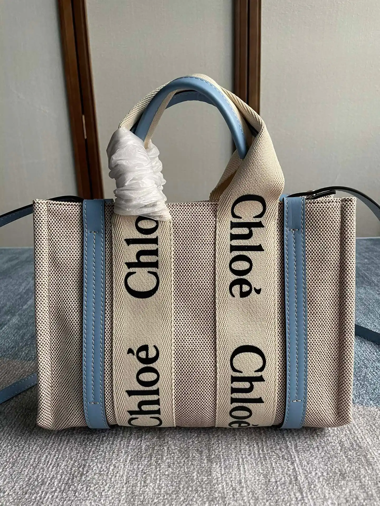 Frstbag ru CHLOÉ SMALL WOODY TOTE BAG WITH STRAP