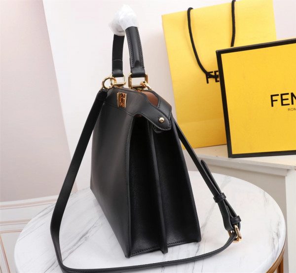 HOT SALE Fendi Peekaboo ISeeU Medium