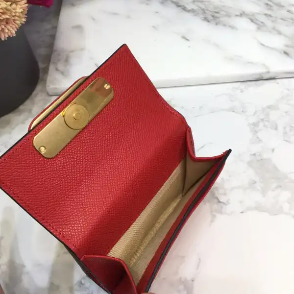 Bagsoffer yupoo VALENTINO GARAVANI COMPACT VSLING GRAINY CALFSKIN WALLET