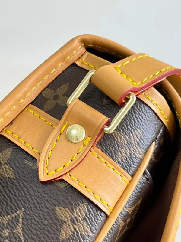 LOUIS VUITTON VINTAGE SOLOGNE