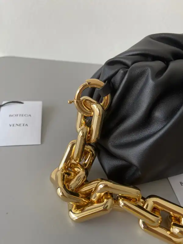 BOTTEGA VENETA THE CHAIN POUCH