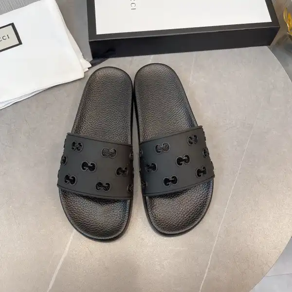 Bagsoffer yupoo GUCCI SLIPPERS