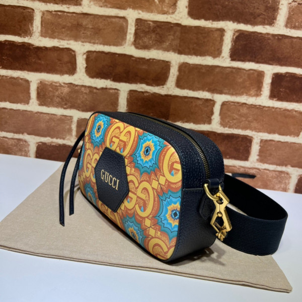 HOT SALE Gucci GG messenger bag