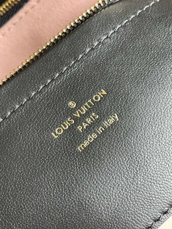 Rep LOUIS VUITTON POCHETTE COUSSIN