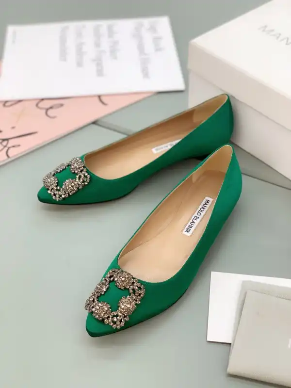 MANOLO BLAHNNIK MULES