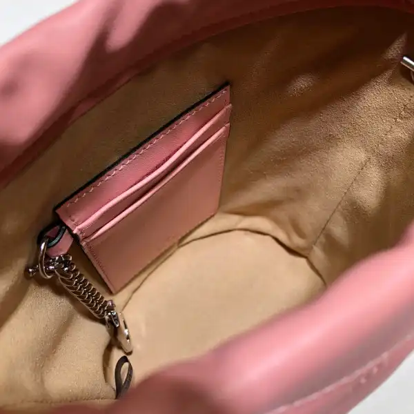 GUCCI GG Marmont mini bucket bag