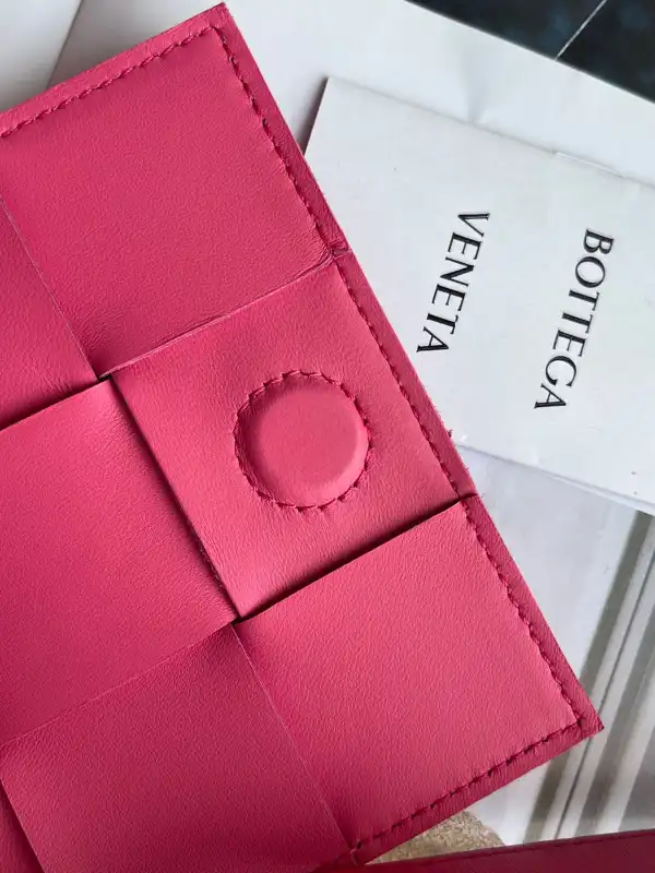 BOTTEGA VENETA Candy mini Cassette-12*8*4cm