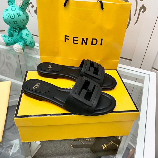 HOT SALE Fendi Signature