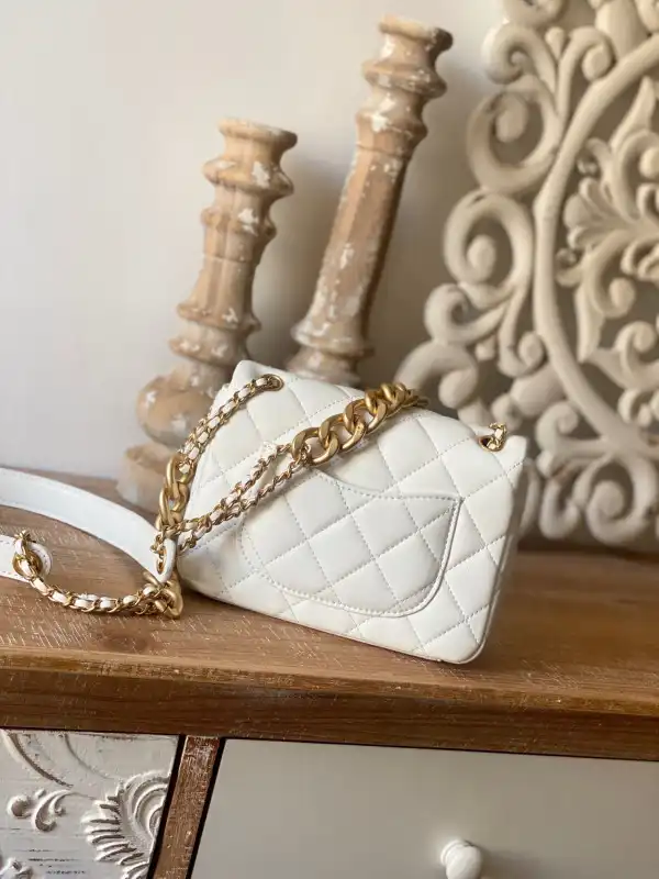 CHANEL FLAP BAG