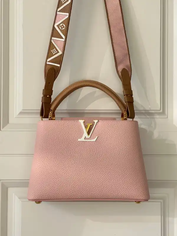 LOUIS VUITTON CAPUCINES BB