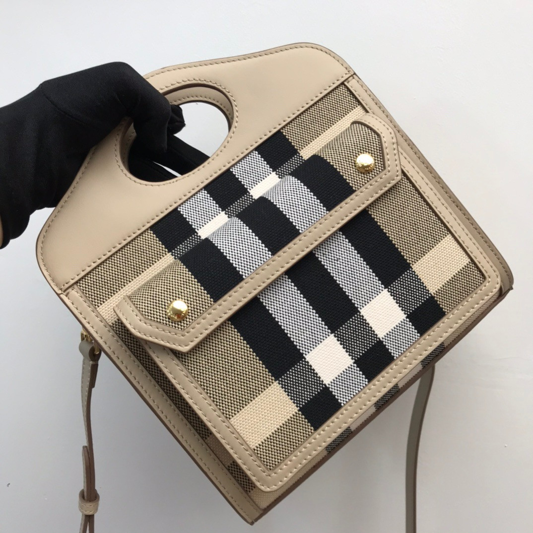 BURBERRY Pocket Bag