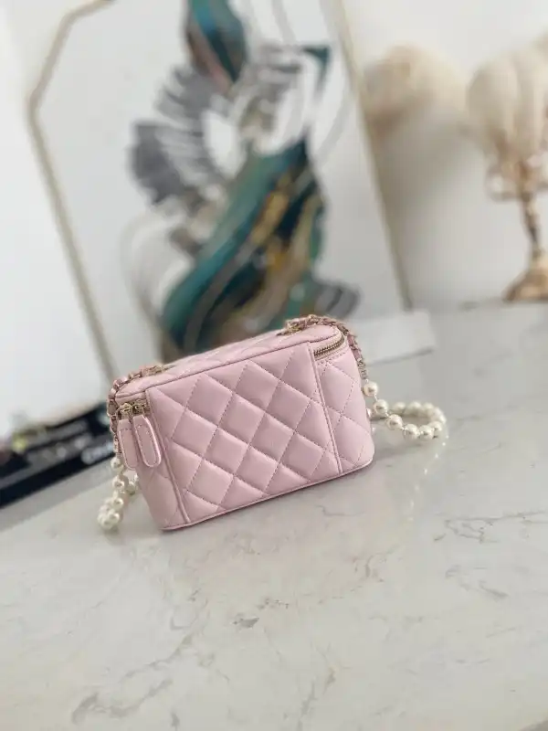 Frstbag ru CHANEL CHANELUTCH WITH CHAIN