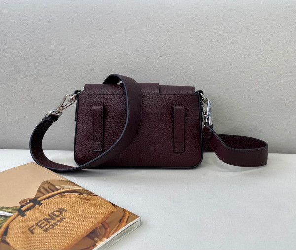 HOT SALE FENDI BAGUETTE