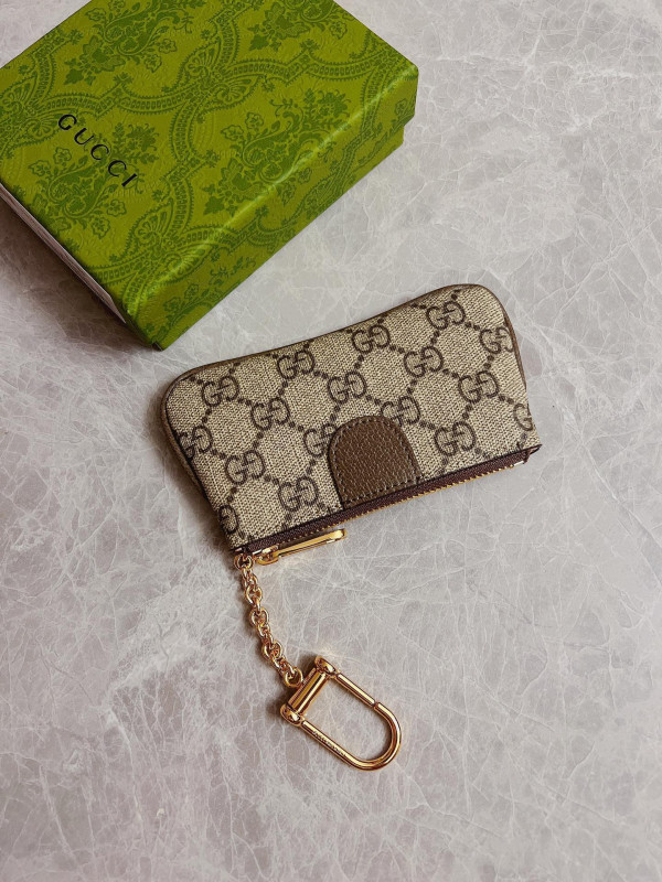 HOT SALE Gucci GG Marmont matelassé key case