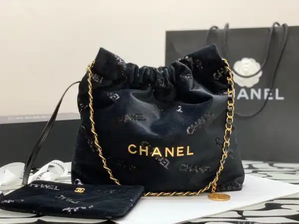 CHANEL 22 HANDBAG