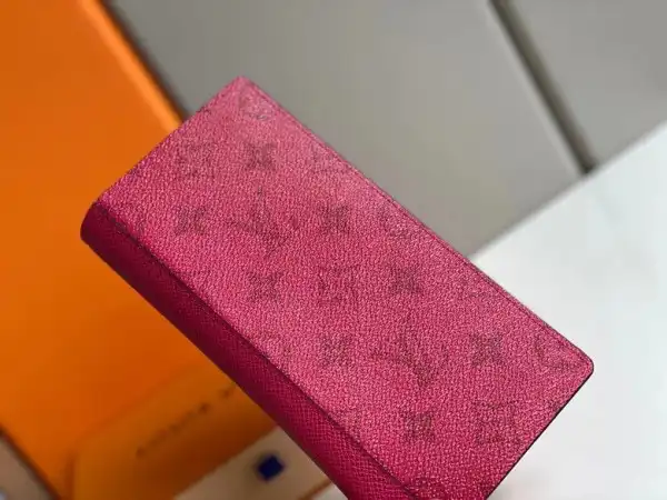 TO LOUIS VUITTON BRAZZA WALLET