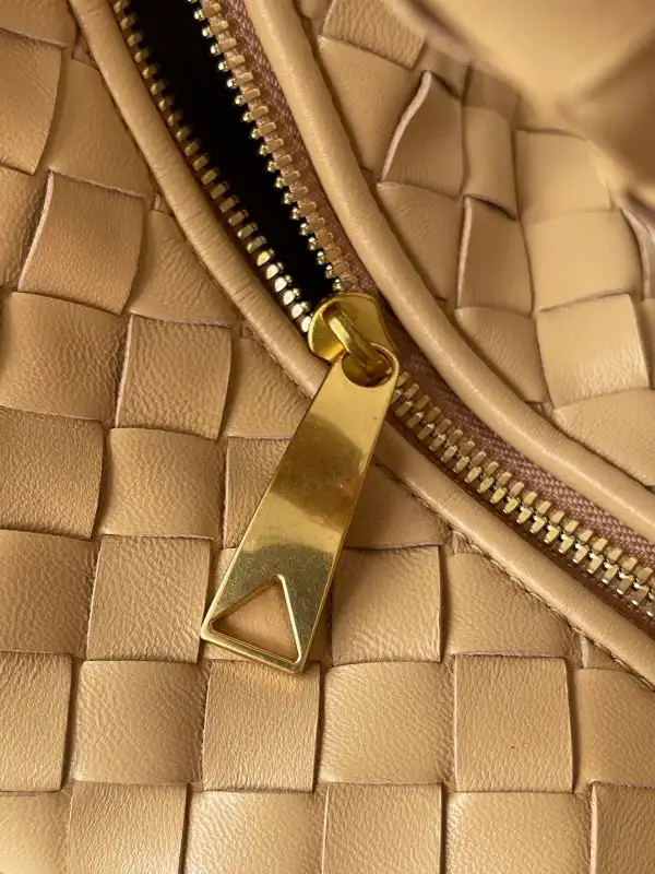 First bag ru BOTTEGA VENETA MINI JODIE