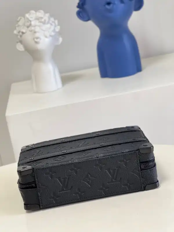 LOUIS VUITTON HANDLE SOFT TRUNK