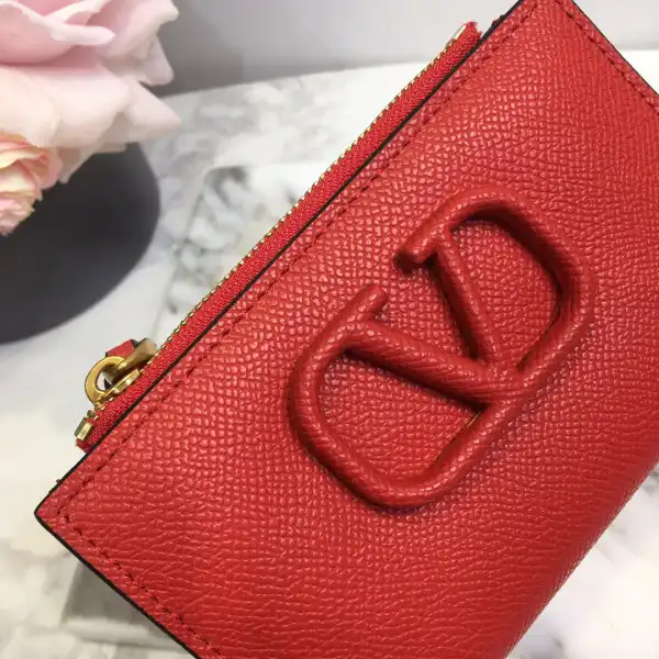 VALENTINO VSLING GRAINY CALFSKIN CARDHOLDER WITH ZIPPER