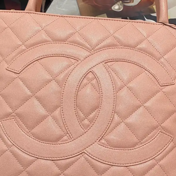 CHANEL VINTAGEP BAG