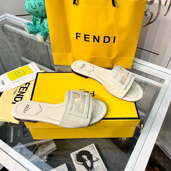 HOT SALE Fendi Signature