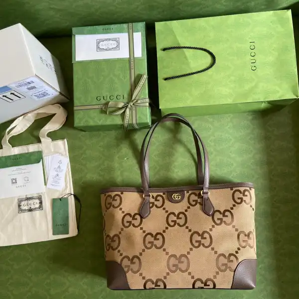 First bag ru GUCCI Ophidia GG medium tote with jumbo GG