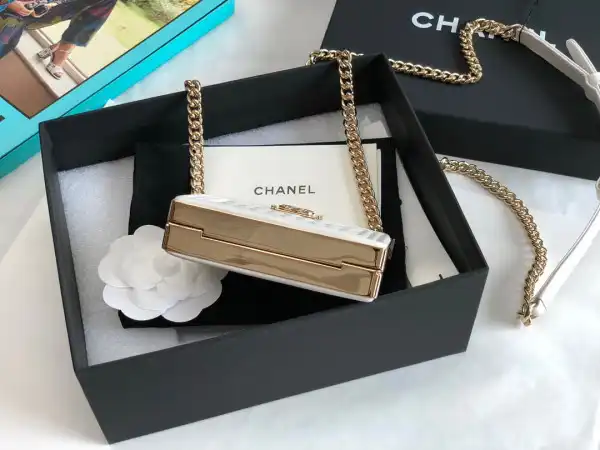 CHANEL BOY MINAUDIERE