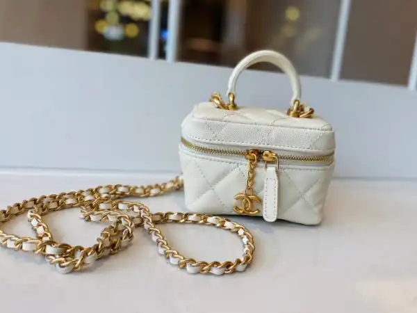 CHANEL SMALL VANITY WITH CHAIN